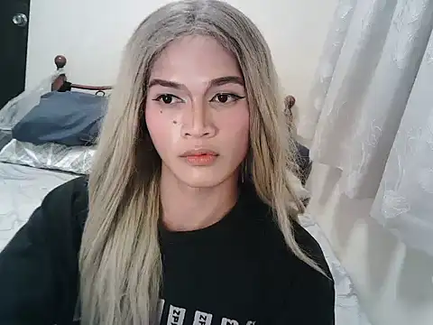 Taylor smith 0 online show from 10/27/25, 12:53