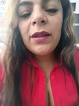 Mia-Glow online show from 11/18/25, 12:31