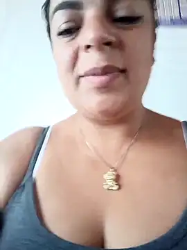 Mia-Glow online show from 04/17/26, 07:06