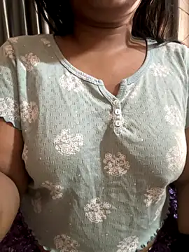 Maggi-is-back online show from 10/28/25, 02:59