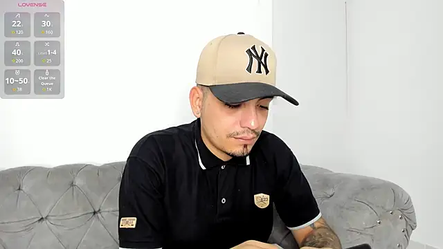 OwenStonne  online show from 09/12/25, 04:12