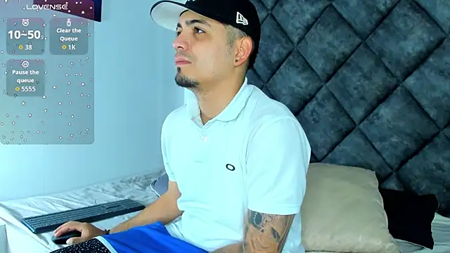 OwenStonne  online show from 11/22/25, 12:26