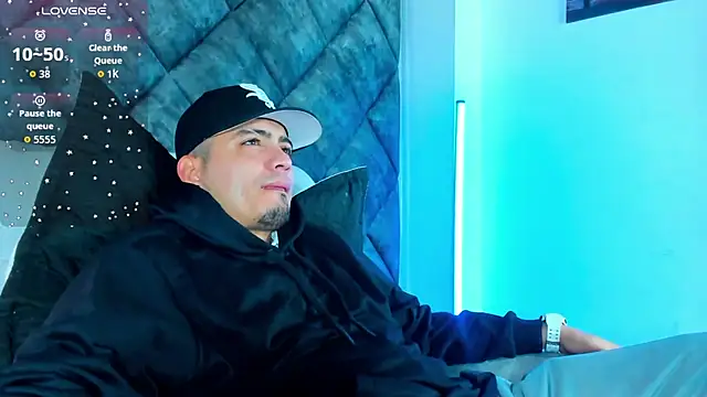 OwenStonne  online show from 12/05/25, 12:47