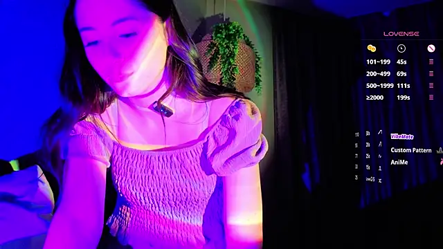 KayleeAgney online show from 11/26/25, 06:53