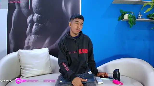 Snapshot of ender_h0t chatting on 10/03/25, 02:25 ender h0t online show from 10/03/25, 02:25