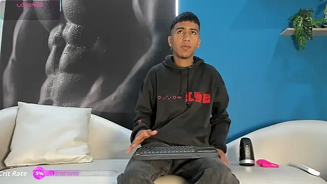 Snapshot of ender_h0t chatting on 10/11/25, 02:04 ender h0t online show from 10/11/25, 02:04