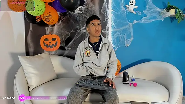 Snapshot of ender_h0t chatting on 10/25/25, 01:51 ender h0t online show from 10/25/25, 01:51