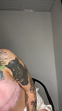 Snapshot of alysa_g_ chatting on 11/13/25, 10:19 alysa g online show from 11/13/25, 10:19