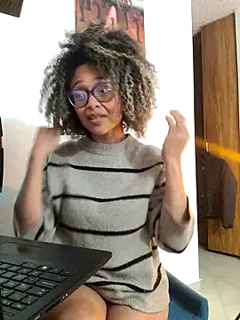 BiiancaEstradaa online show from 02/10/26, 11:31