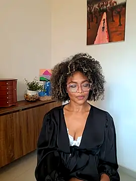 Snapshot of BiiancaEstradaa chatting on 07/25/26, 10:07 BiiancaEstradaa online show from 07/25/26, 10:07