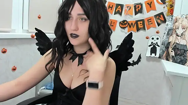 sofamuffin online show from 10/28/25, 10:23