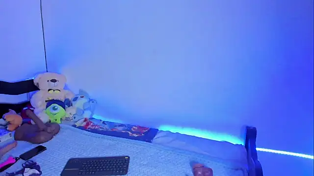 Ellope  online show from 09/24/25, 03:21