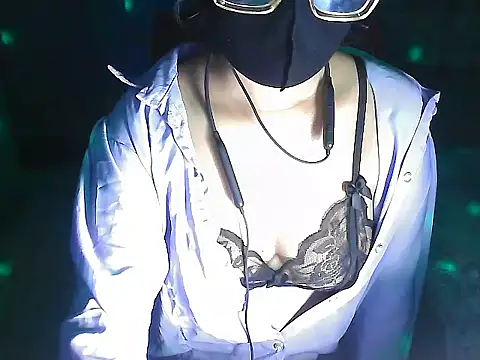 Snapshot of meghbalikargolponoy09 chatting on 11/08/25, 05:45 meghbalikargolponoy09 online show from 11/08/25, 05:45