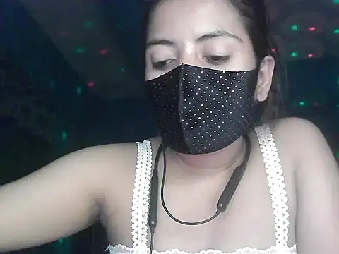 meghbalikargolponoy09 online show from 01/15/26, 04:11