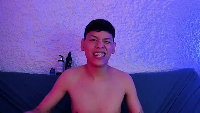 zeus blaze online show from 11/13/25, 09:03