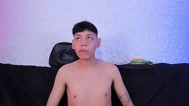 zeus blaze online show from 11/20/25, 07:57