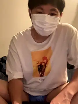 Snapshot of ta_ku16 chatting on 09/18/25, 01:02 ta ku16 online show from 09/18/25, 01:02