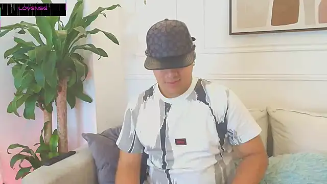 Naim Bennetsex online show from 10/24/25, 06:37