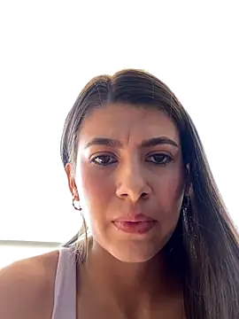 Lenapink19 online show from 10/05/25, 03:32