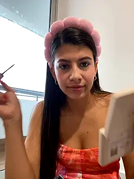 Lenapink19 online show from 10/27/25, 09:08