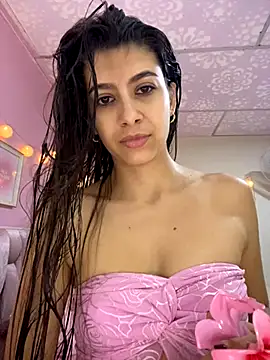 Lenapink19 online show from 12/02/25, 08:48