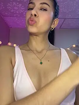 Lenapink19 online show from 02/15/26, 08:49