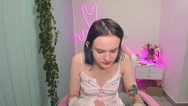 Elieiza xo online show from 11/12/25, 02:45