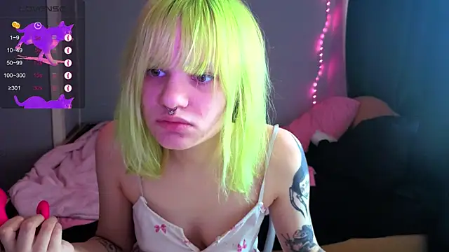 Snapshot of Elieiza_xo chatting on 04/28/26, 06:07 Elieiza xo online show from 04/28/26, 06:07