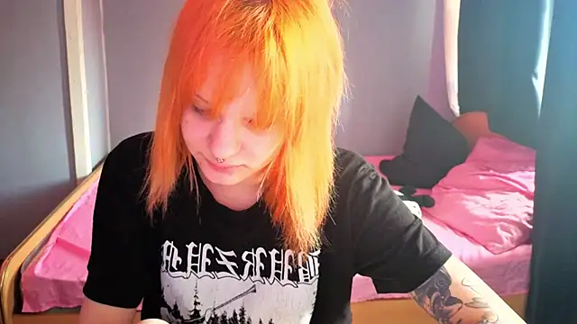 Snapshot of Elieiza_xo chatting on 05/02/26, 09:25 Elieiza xo online show from 05/02/26, 09:25