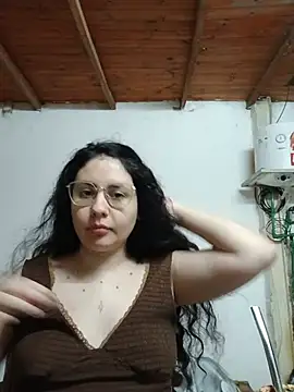 Snapshot of marmary84 chatting on 06/08/26, 12:36 marmary84 online show from 06/08/26, 12:36