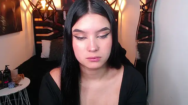 Natalie loffreda online show from 04/09/26, 07:52