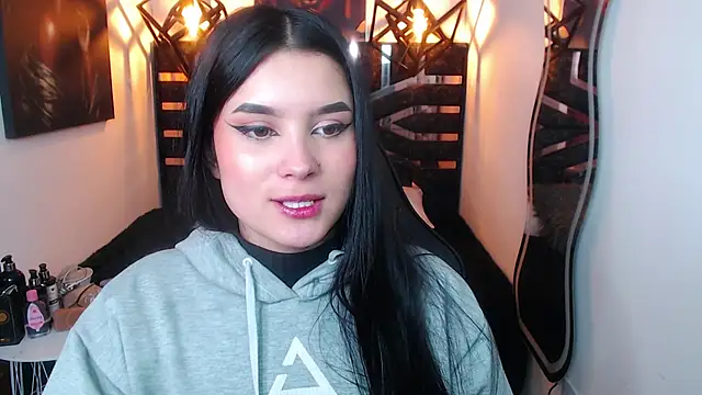 Natalie loffreda online show from 04/22/26, 07:59