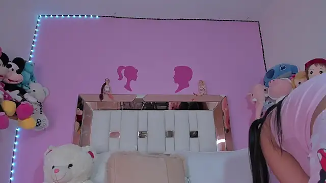 Snapshot of Emmy_Rivas chatting on 09/09/25, 10:42 Emmy Rivas online show from 09/09/25, 10:42