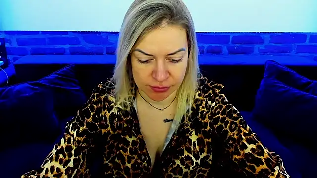 Anna Snows online show from 11/06/25, 06:36