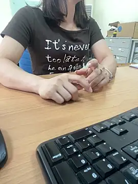 -NhaKy22 online show from 04/13/26, 02:06