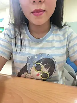 Snapshot of -NhaKy22 chatting on 07/09/26, 02:15 -NhaKy22 online show from 07/09/26, 02:15