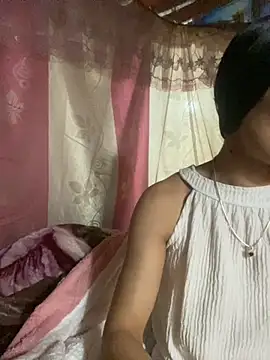 PhanHaa online show from 11/17/25, 01:39