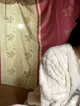 PhanHaa online show from 12/01/25, 12:54