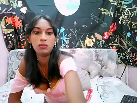 Snapshot of indiansunglaze4u69 chatting on 07/07/26, 05:17 indiansunglaze4u69 online show from 07/07/26, 05:17