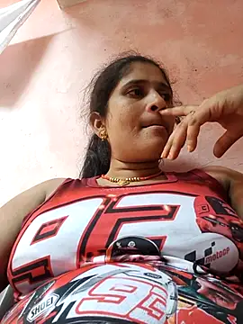 Snapshot of Hot-piuy chatting on 09/21/25, 10:28 Hot-piuy online show from 09/21/25, 10:28