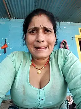 Snapshot of Hot-piuy chatting on 09/24/25, 08:50 Hot-piuy online show from 09/24/25, 08:50