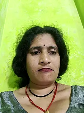 Snapshot of Hot-piuy chatting on 10/30/25, 08:31 Hot-piuy online show from 10/30/25, 08:31