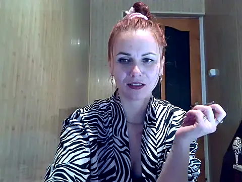 Kisa26311 online show from 11/18/25, 05:17