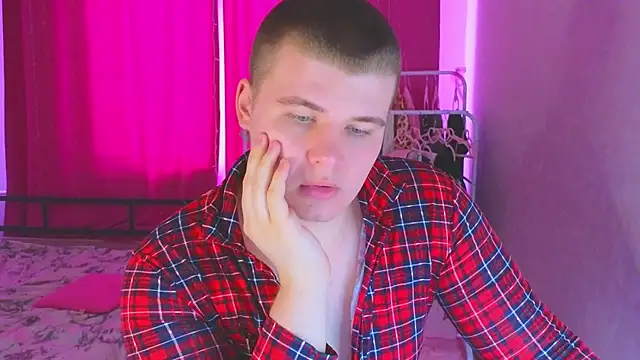 kittenmurr online show from 03/15/26, 04:18