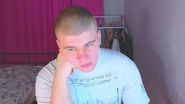 kittenmurr online show from 03/26/26, 08:25