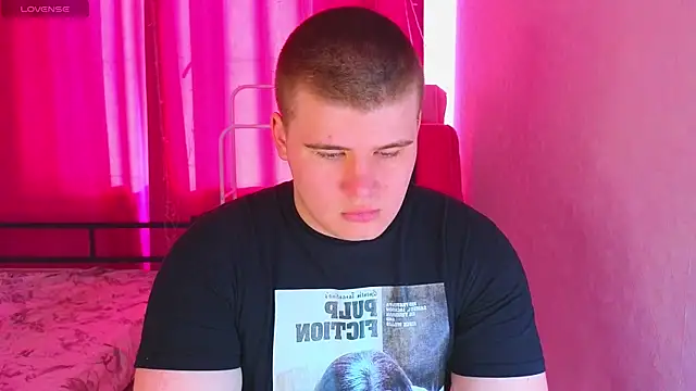 kittenmurr online show from 04/04/26, 01:48