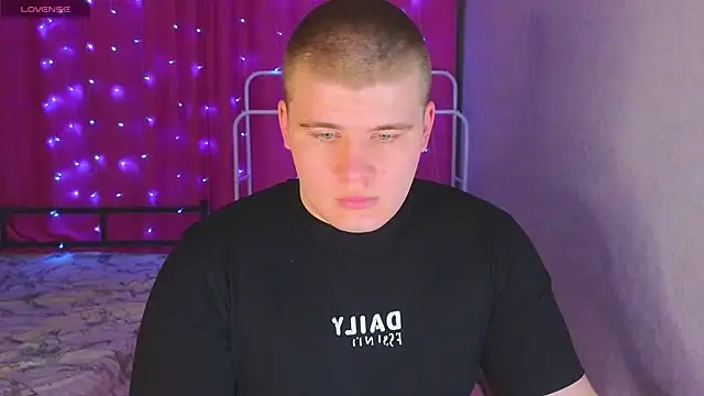 kittenmurr online show from 04/08/26, 07:58