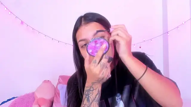 Abby roussee online show from 10/10/25, 01:10