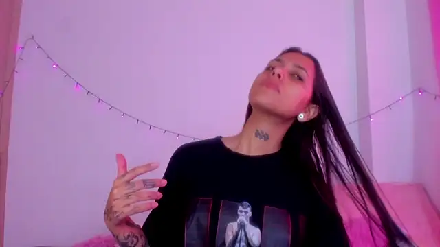 Abby roussee online show from 10/16/25, 01:12