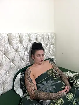 Charsworld online show from 12/22/25, 09:39